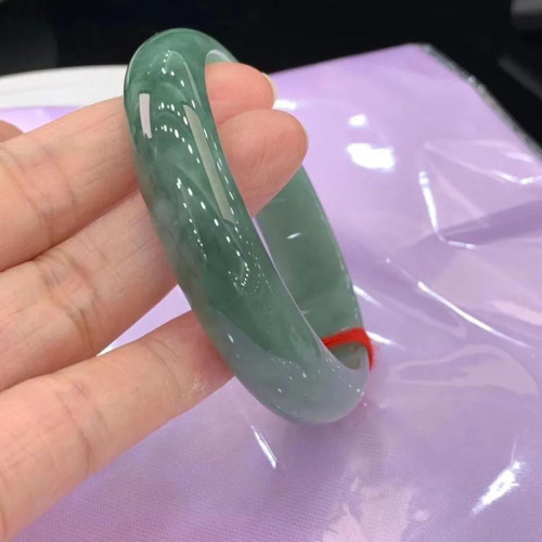 緬甸天然老坑翡翠手鐲女A貨高冰飄綠正圈翡翠玉手鐲飄花冰種墨綠