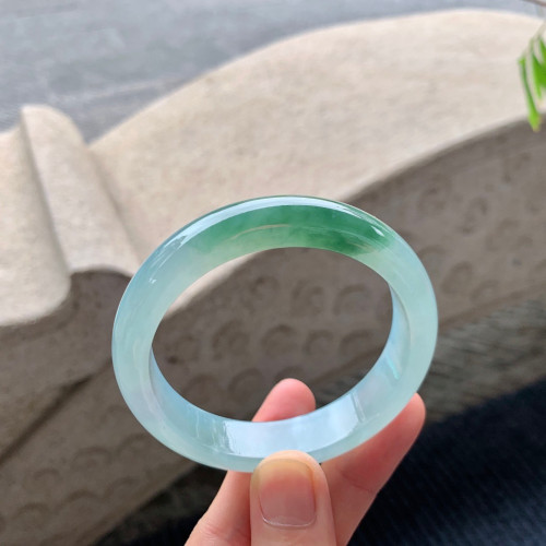緬甸老坑天然a貨翡翠手鐲女款冰種飄綠正圈平安鐲翡翠玉手鐲送禮