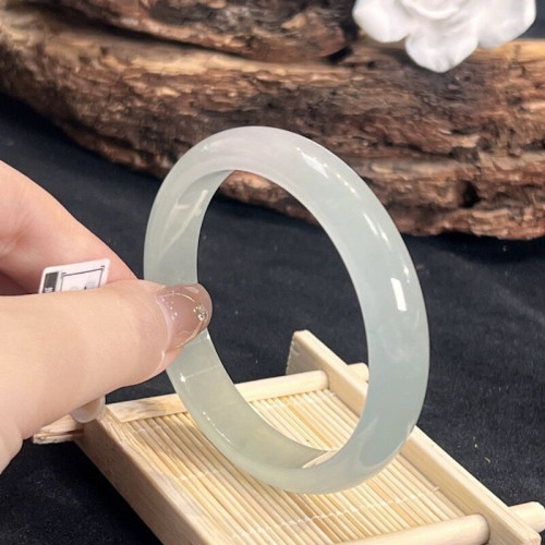 翡翠玉手鐲送禮物淺果綠老坑女冰種單色淺綠天然緬甸翡翠手鐲晴水