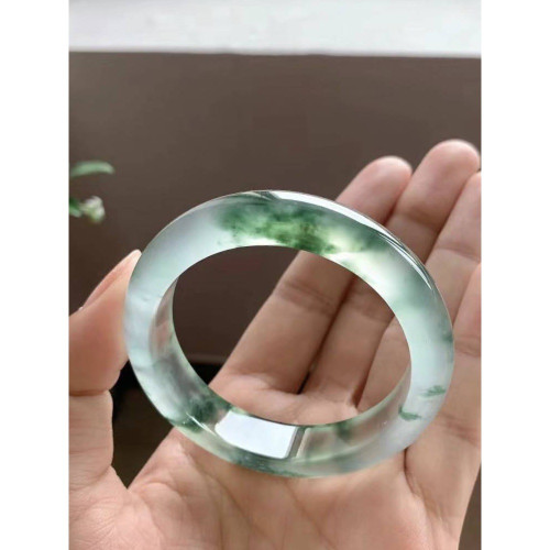 天然高冰種飄花翡翠玉手鐲緬甸玻璃種滿綠正圈玉鐲子正品送禮批髮