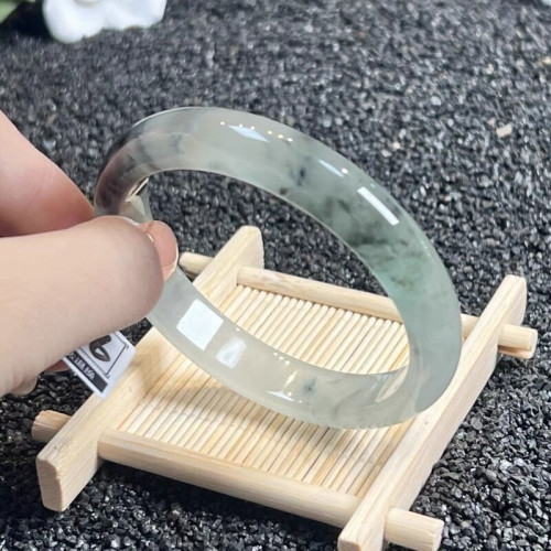 翡翠冰種墨色飄花玉鐲子正圈翡翠手鐲緬甸老坑処理圓條玉石平安鐲