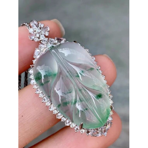 天然緬甸翡翠高冰玻飄花葉子吊墜18K金鑲嵌翡翠種水細膩飽滿圓潤