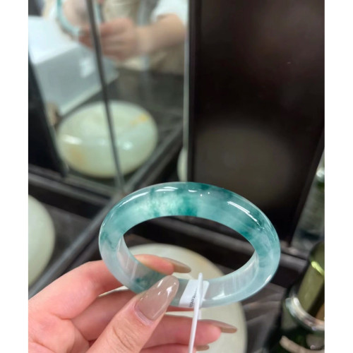 天然緬甸冰種飄藍花翡翠手鐲女款老坑正圈貴妃鐲藍水玉鐲子冰手鐲