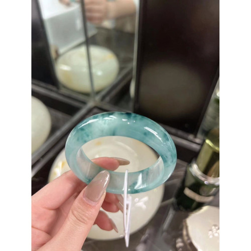 天然緬甸冰種飄藍花翡翠手鐲女款老坑正圈貴妃鐲藍水玉鐲子冰手鐲
