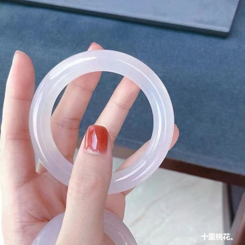 高冰巴西荔枝凍胖圓條白玉髓手鐲時尚少女款瑪瑙玉石美人鐲子禮品