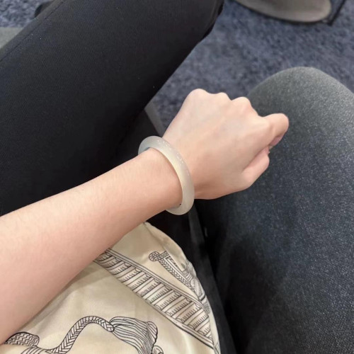 冰種白玉髓手鐲白月光瑪瑙手鐲少女款年輕款荔枝凍瑪瑙手環冰透款