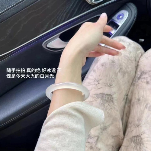 冰種白玉髓手鐲白月光瑪瑙手鐲少女款年輕款荔枝凍瑪瑙手環冰透款