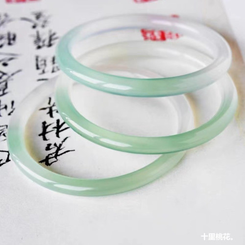瑪瑙手鐲女半山半水冰種荔枝凍翡翠綠圓條叮噹鐲玉髓鐲子一步一響