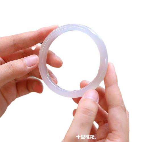 天然高冰白月光荔枝凍瑪瑙女手鐲古風圓條玉鐲玉髓鐲子仙女風送禮