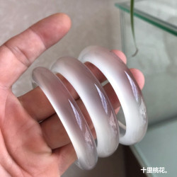 高白冰種瑪瑙手鐲香檳色荔枝凍馬達加斯加白月光瑪瑙玉髓鐲子玉石