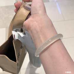 天然玉髓瑪瑙手鐲女細圓條美人鐲子瑪瑙高冰透冰種叮噹荔枝凍閨蜜