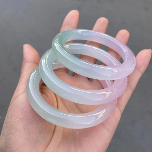 天然冰透馬卡龍半山半水玉髓瑪瑙鐲子圓條瑪瑙手鐲女款淡青綠白粉