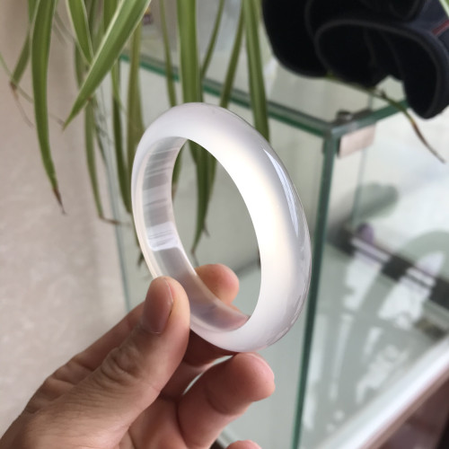 原色白冰種瑪瑙手鐲女款天然瑪瑙白玉髓收藏精品白月光手鐲子送禮