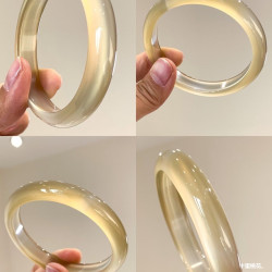 馬達加斯加瑪瑙手鐲女款白冰種香檳金色玉髓鐲子荔枝凍圓條白月光