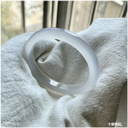 天然高冰馬料高透冷白冰玉髓正圈瑪瑙手鐲少女荔枝凍白月光強熒光