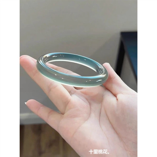 熱賣庫裡藍瑪瑙玉髓手鐲高冰禮物飾品手鐲馬達加斯加熱賣荔枝玉鐲