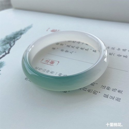 飄綠俏色鐲瑪瑙手鐲子天然扁條油青瑪瑙手鐲女款文藝熱賣送禮清新
