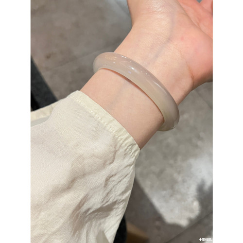 冰透白月光天然白冰瑪瑙手鐲女高冰香檳金色圓條馬料冰種玉髓手鐲
