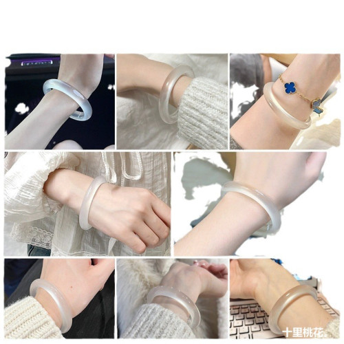 天然瑪瑙手鐲馬料高冰透高冰白月光玉鐲子女款玉髓荔枝凍冰種翡翠