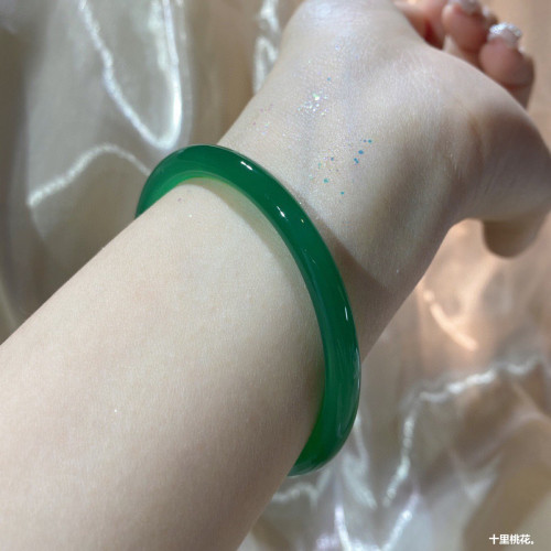 冰種綠玉髓手鐲高冰帝王綠叮噹鐲女款滿綠翡翠色瑪瑙玉石鐲子批髮