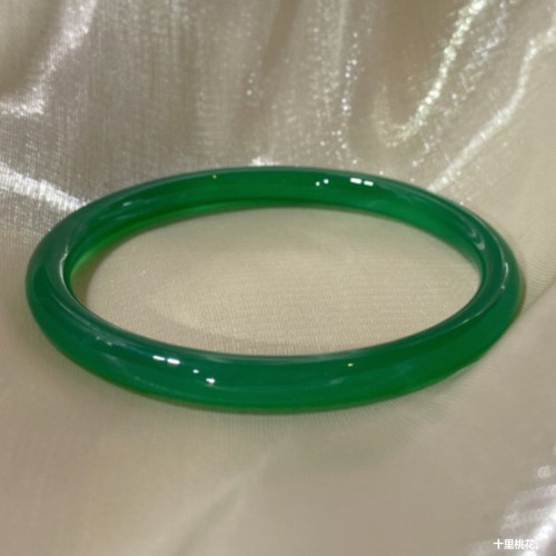 冰種綠玉髓手鐲高冰帝王綠叮噹鐲女款滿綠翡翠色瑪瑙玉石鐲子批髮