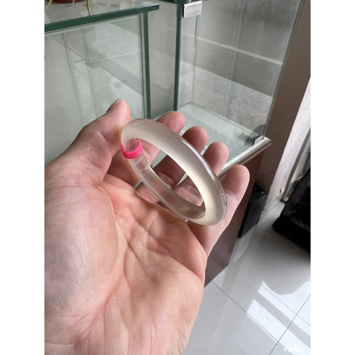 【新品特賣】天然瑪瑙玉鐲漸變色馬料香檳色冰種手鐲天然玉髓送禮