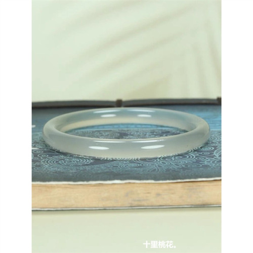 瑪瑙手鐲細圓條白叮噹高冰香檳玉髓鐲子手鐲馬料白月光天然玉石女