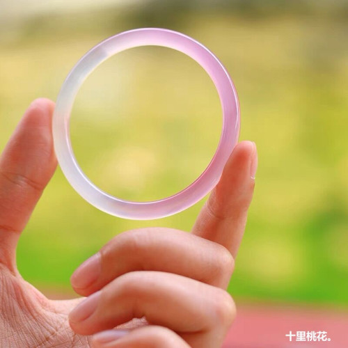 【熱賣】半粉半白瑪瑙手鐲女天然粉玉髓玉鐲少女款水蜜桃粉叮噹鐲