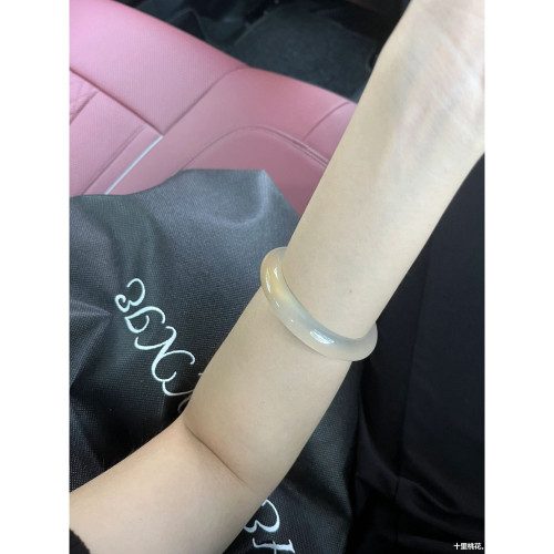 天然冰透高冰瑪瑙手鐲女款天然白冰玉髓鐲子馬料冰種白月光荔枝凍