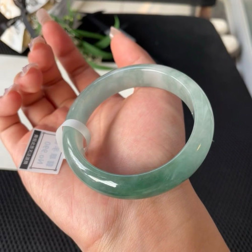 緬甸老坑翡翠糯冰種清新翠綠翡翠処理玉手鐲正圈飄花通透批髮送禮