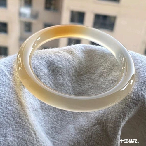馬料高冰瑪瑙手鐲女款香檳金手鐲天然瑪瑙錦鯉馬達加斯加玉髓手鐲