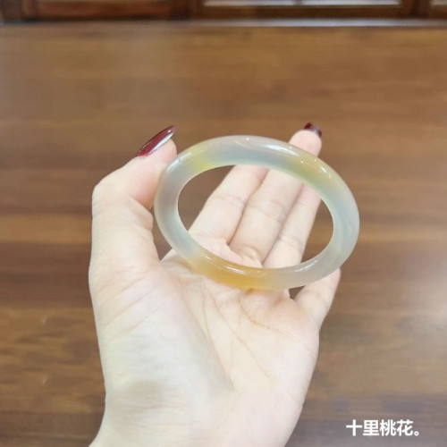 馬料高冰瑪瑙手鐲女款香檳金手鐲天然瑪瑙錦鯉馬達加斯加玉髓手鐲