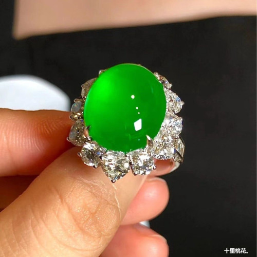 冰種正陽綠蛋面翡翠戒指女款緬料天然正品鑲嵌帝王綠滿綠玉石指環