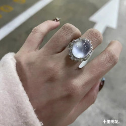 玻璃種明星同款翡翠戒指白冰玉髓冰種蛋面指環界面女款水滴鴿子蛋