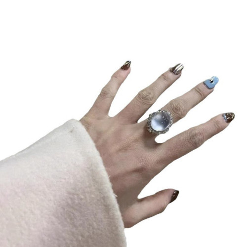 玻璃種明星同款翡翠戒指白冰玉髓冰種蛋面指環界面女款水滴鴿子蛋