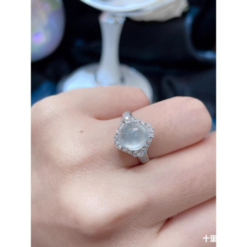 緬甸天然老坑玉髓冰種戒指女款白月光蛋面白金鑲嵌款式正品戒指環