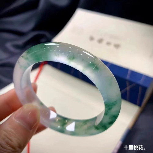 天然緬甸玻璃種貴妃圓條玉鐲子緬甸冰種天山翠飄綠花正品翡翠手鐲