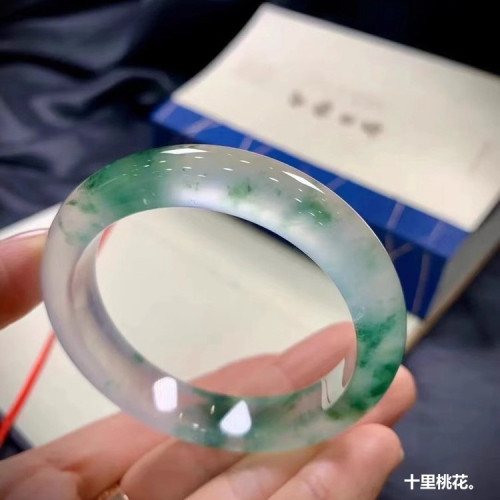 天然緬甸玻璃種貴妃圓條玉鐲子緬甸冰種天山翠飄綠花正品翡翠手鐲