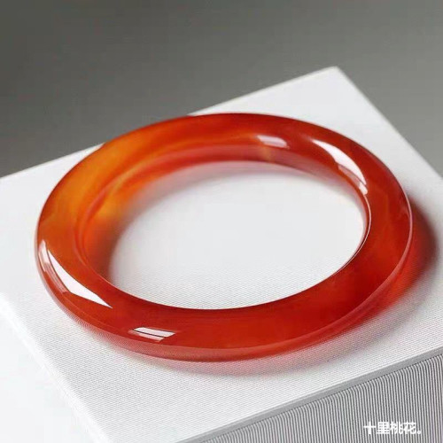 天然巴西中國紅瑪瑙圓條手鐲少女款冰潤玉髓窄條鐲子紅瑪瑙手鐲女
