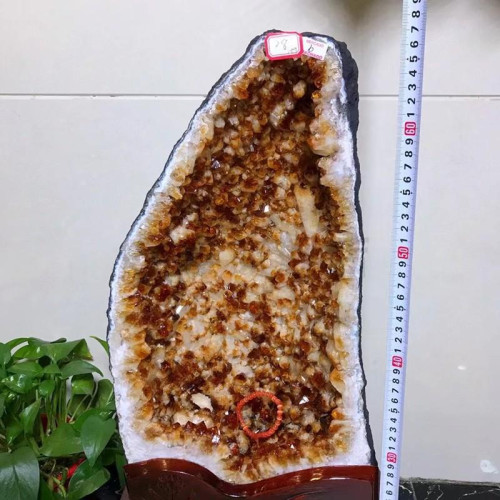 永韻 廠天然黃晶洞 洞形好 造型美觀 晶體飽滿 水潤透亮 顔色金黃