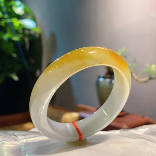 緬甸老坑黃翡翠手鐲玉石冰種平安鐲正圈貴妃鐲翡翠雞油黃飄花吊墜