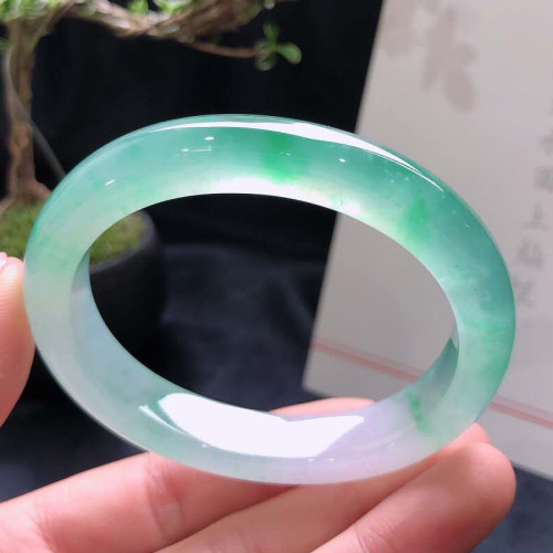 老坑緬甸冰種飄花翡翠手鐲飄綠花正圈玉鐲少女款專櫃玉手鐲通透款