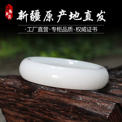 新疆和田玉手鐲女士款玉鐲子真玉産玉石羊脂級白玉金絲玉手鐲飾品