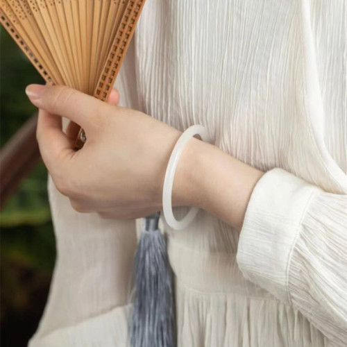 和田玉手鐲金絲玉白玉手鐲女小細圓條小巧少女年輕款真玉鐲子飾品