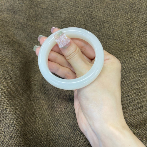 新疆和田玉白玉手鐲女款寬版扁條玉石夏玉真玉羊脂玉青玉貴妃鐲子
