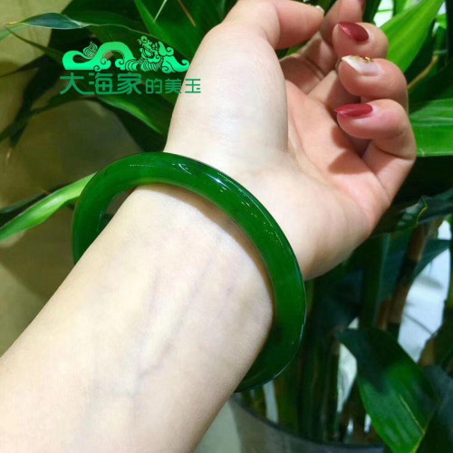 天然玉石和田玉碧玉手鐲玉鐲子女款圓條手鐲少女菠菜淺綠手鐲