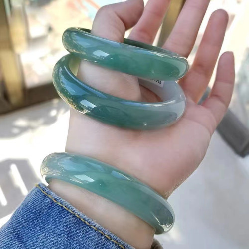天然正品翡翠色飄花翡翠玉手鐲子女款冰種A貨翡翠手鐲送媽媽特價