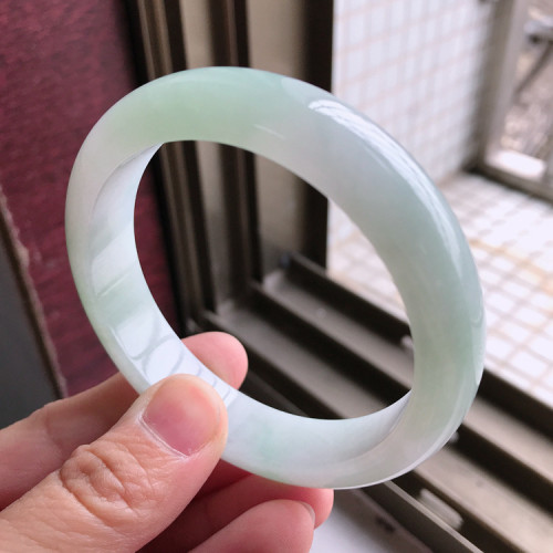 天然緬甸翡翠手鐲子好種水潤飄甜綠色花寬邊環天然A貨揭陽美玉石