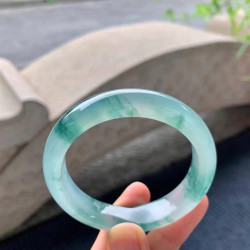 緬甸純天然翡翠手鐲冰種飄綠花油青通透細條寬版正圈貴妃天然玉鐲