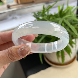 緬甸天然冰種翡翠手鐲女正圈玉白冰鐲白月光緬甸翡翠玉手鐲少女款